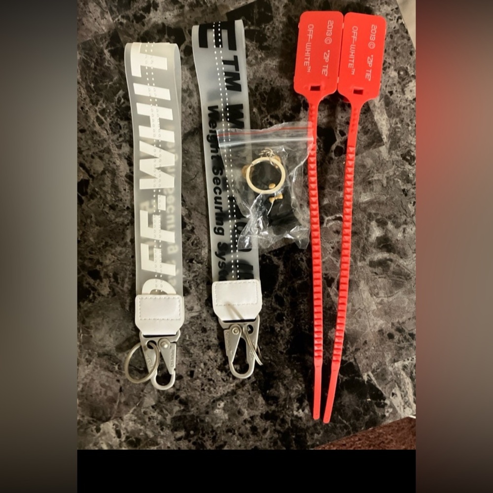COPY - 2 Offwhite keychains